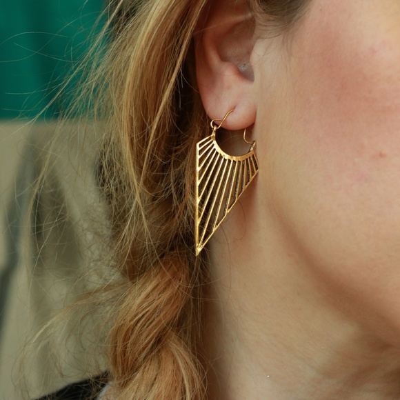 Shakti Golden Goddess Geometric Drop Earrings NWT NEW Sun Rays Energy - Picture 3 of 10